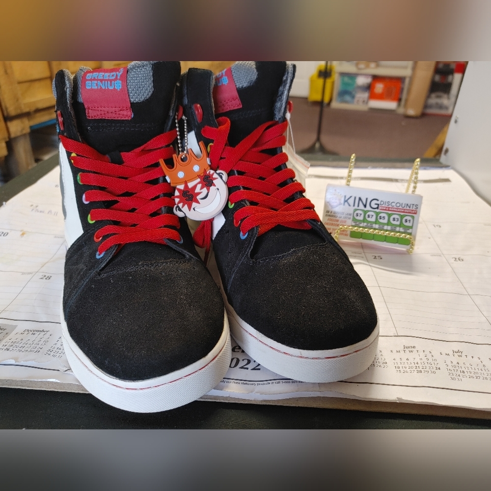 Greedy Genius Mens Shoes sz: 11.5